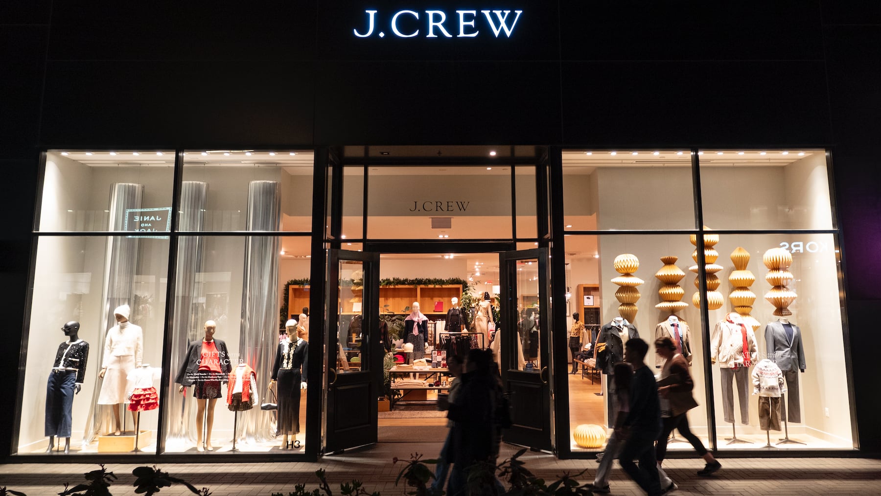 Silicon Valley Meets Sewing Room: Fashion’s Latest AI Drama Has Entered the Chat