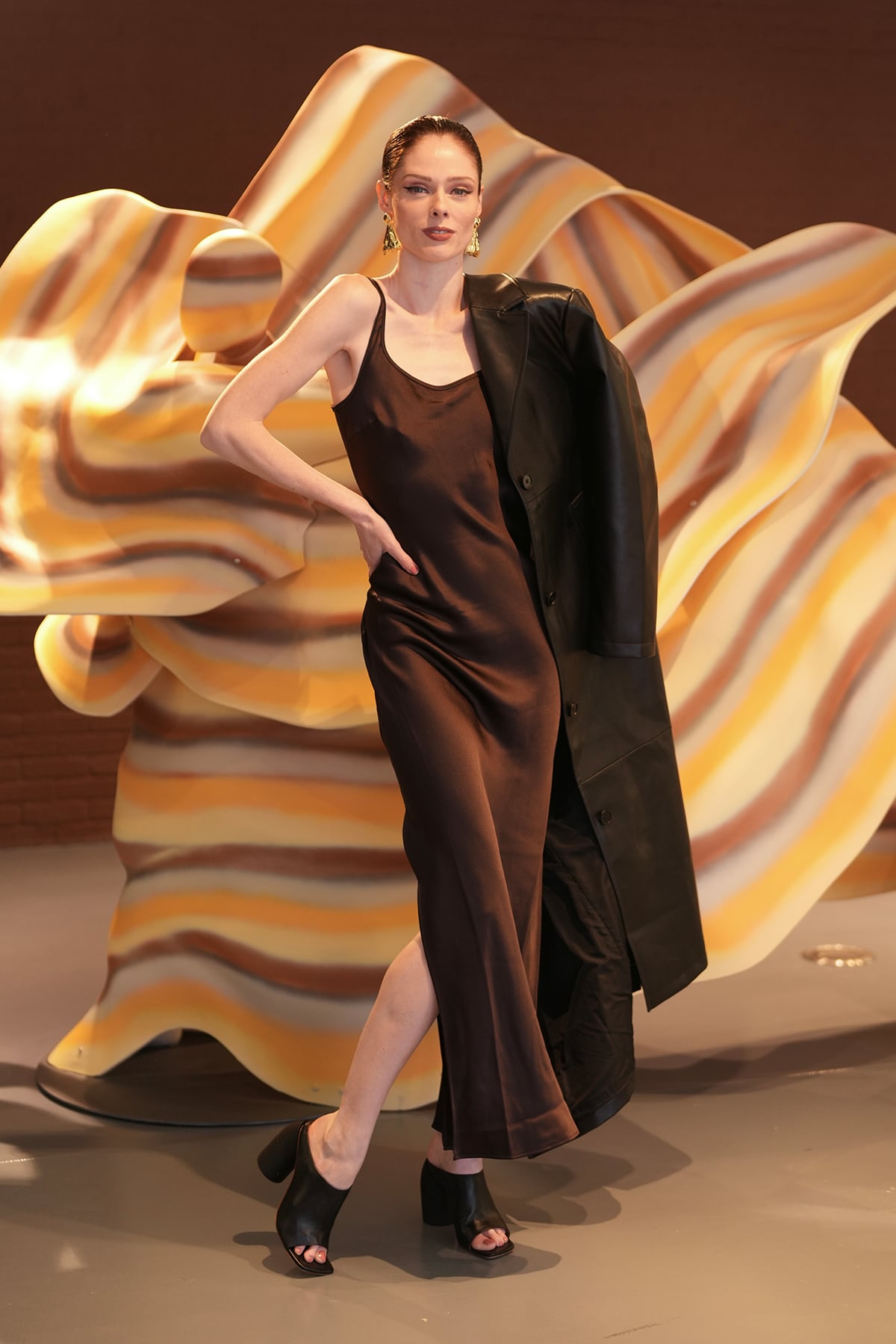 Chinese Competitors Move Into Nike and Zara’s Core Markets