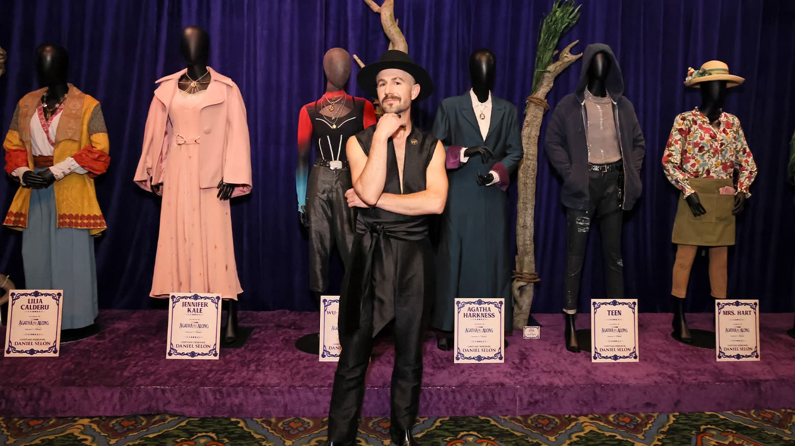 Agatha All Along costume