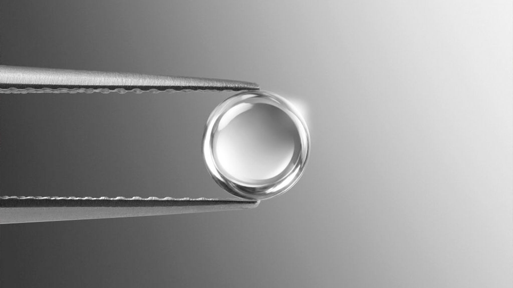 Richemont and Signet in Talks to Join Bidder for De Beers