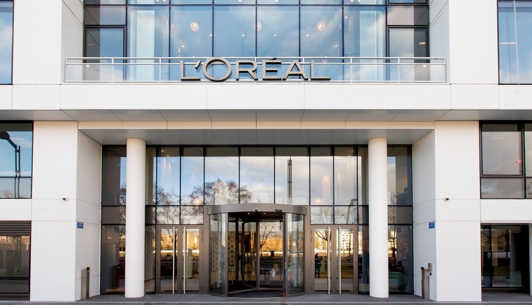 Report: L’Oréal Explores Unloading Chemical-Related Liabilities